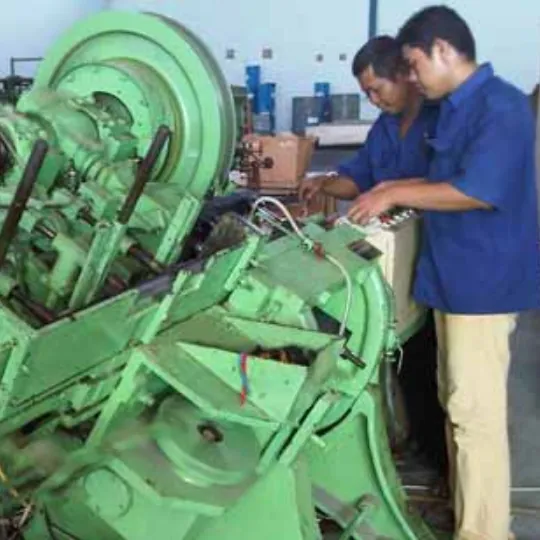 Proses produksi kemasan tabung